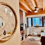 El Capricho De Claudia_ Catedral Apartment