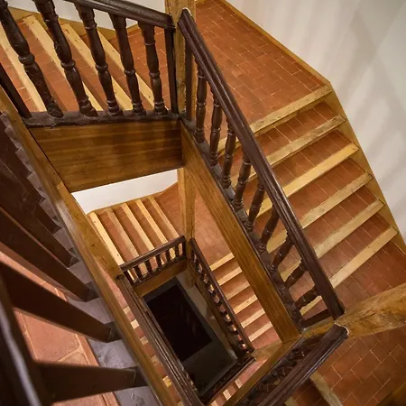 El Capricho De Claudia_ Catedral アパート Burgo