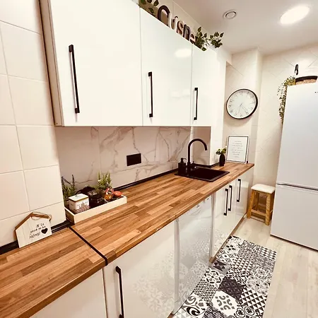 El Capricho De Claudia_ Catedral Apartment